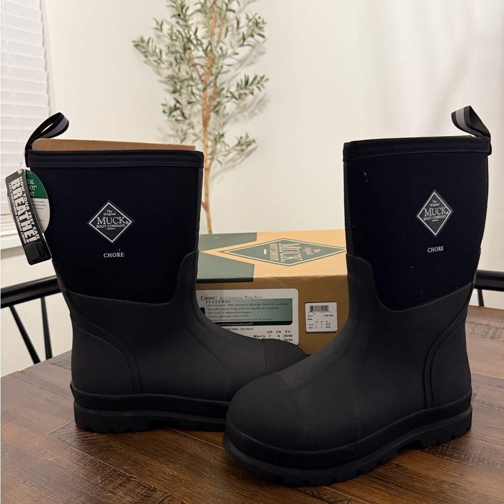 Muck Black Chore Boots
